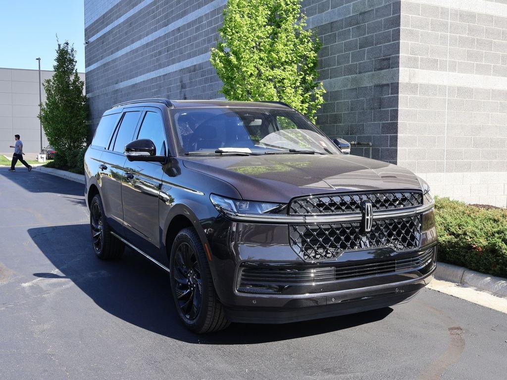 2025 Lincoln Navigator Reserve 4WD's photo