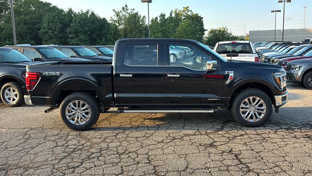 New 2026 Agate Black Metallic Ford Lariat image 27