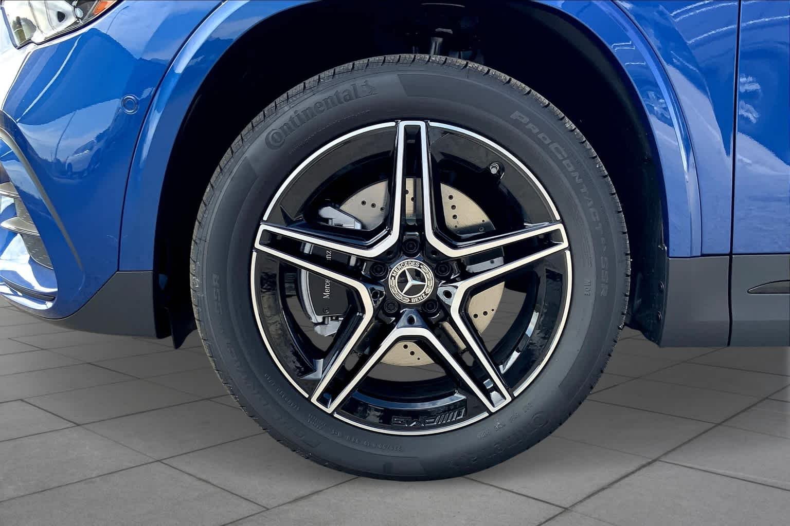 Used 2025 Starling Blue Metallic Mercedes-Benz GLA 250 image 20