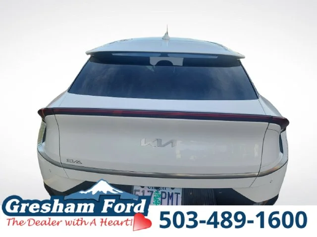 Used 2023 Snow White Pearl Kia Wind image 7