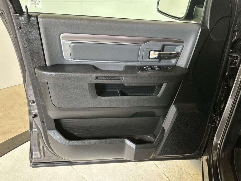 2024 RAM Ram 1500 Classic SLT - Photo 10