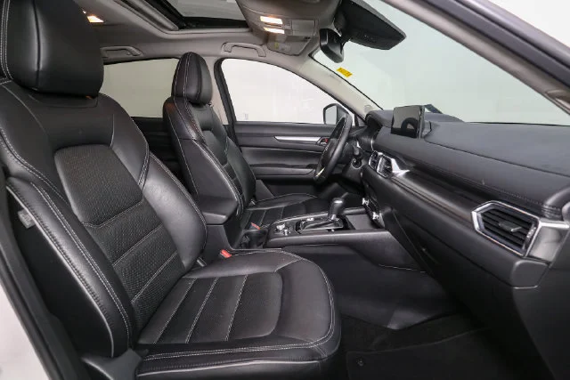 Used 2025 White Mazda 2.5 S Preferred Package image 17