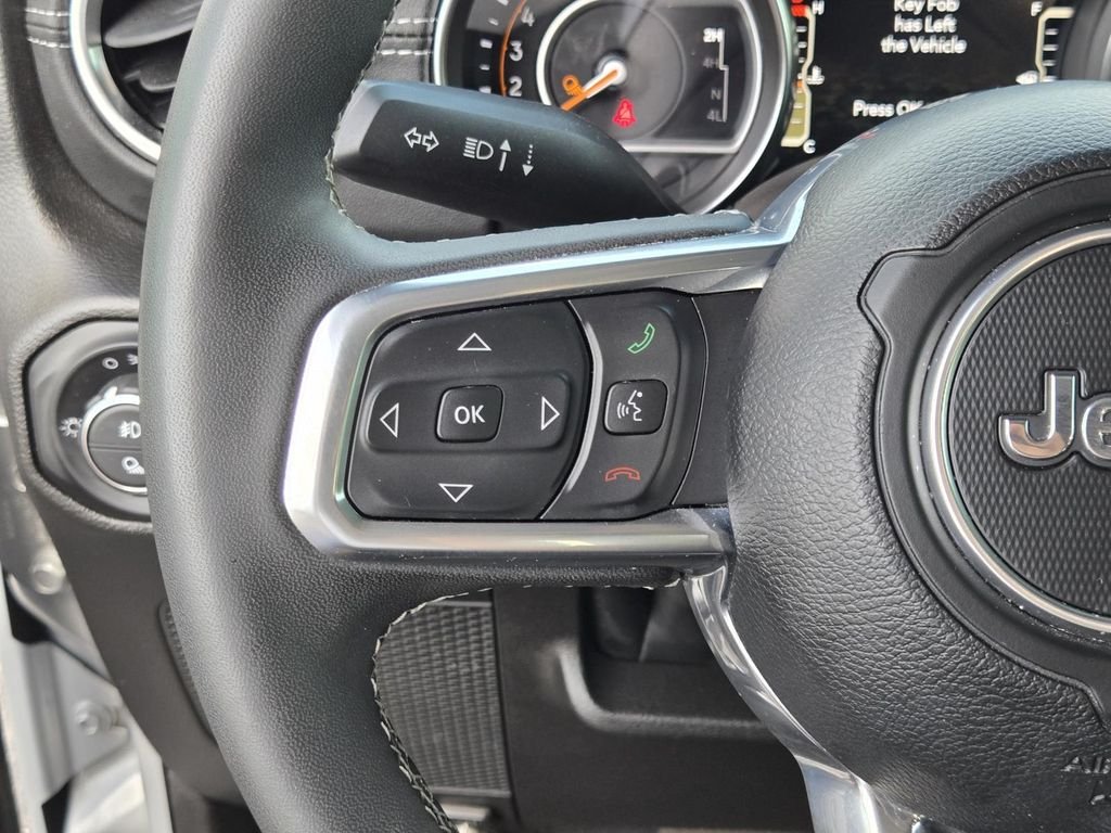 Used 2023 Silver Jeep Overland image 25