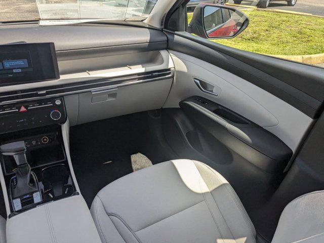 2025 Hyundai Tucson SEL - Photo 17