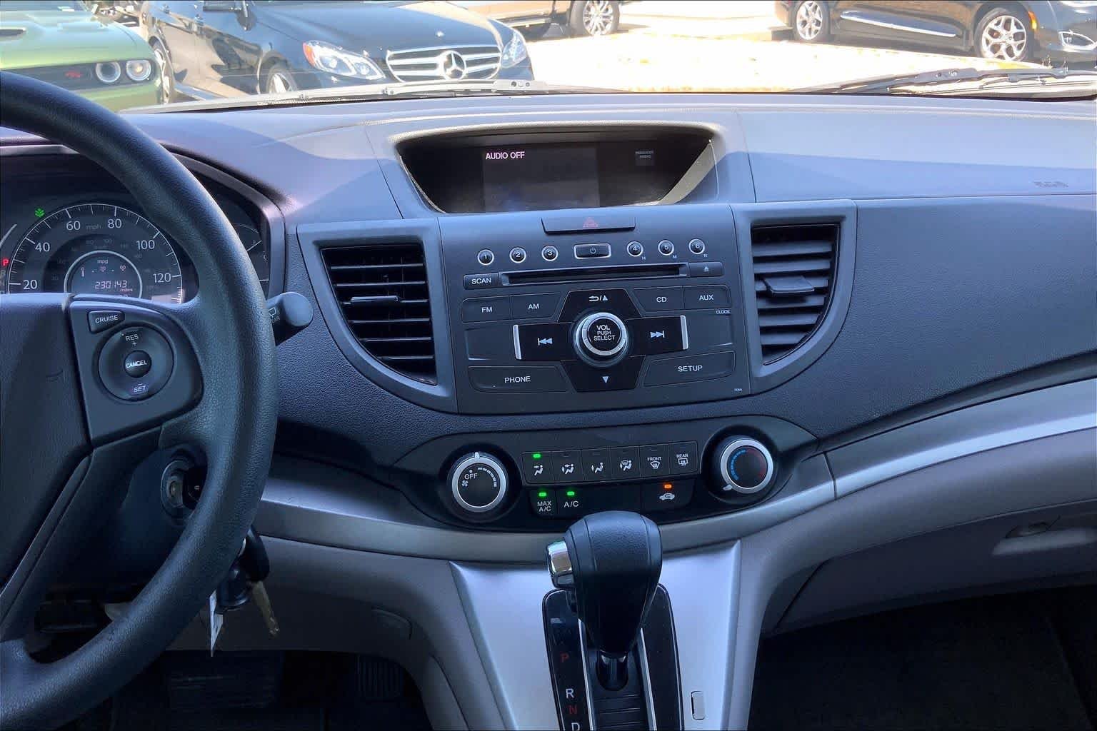 Used 2012 Alabaster Silver Metallic Honda LX image 6