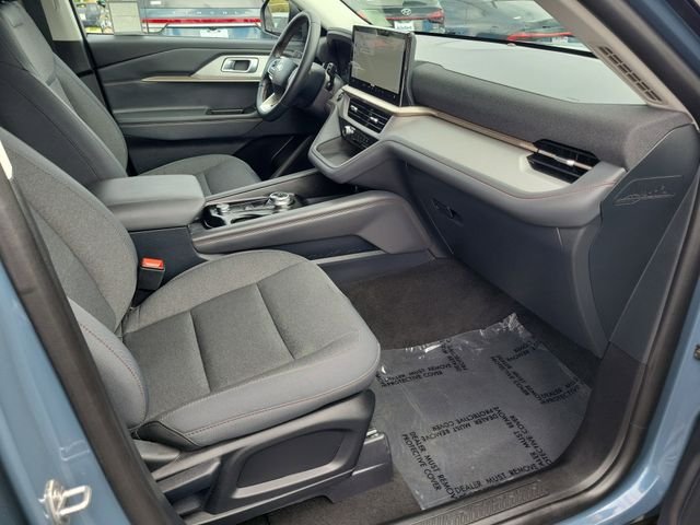 Used 2026 Vapor Blue Metallic Ford Active image 16