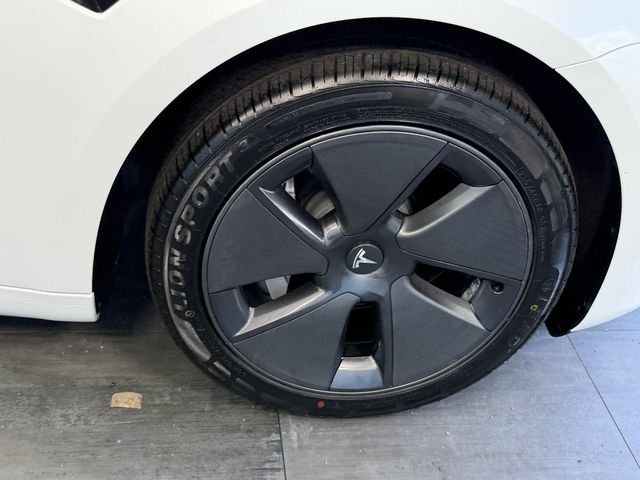 Used 2023 White Tesla Base image 15