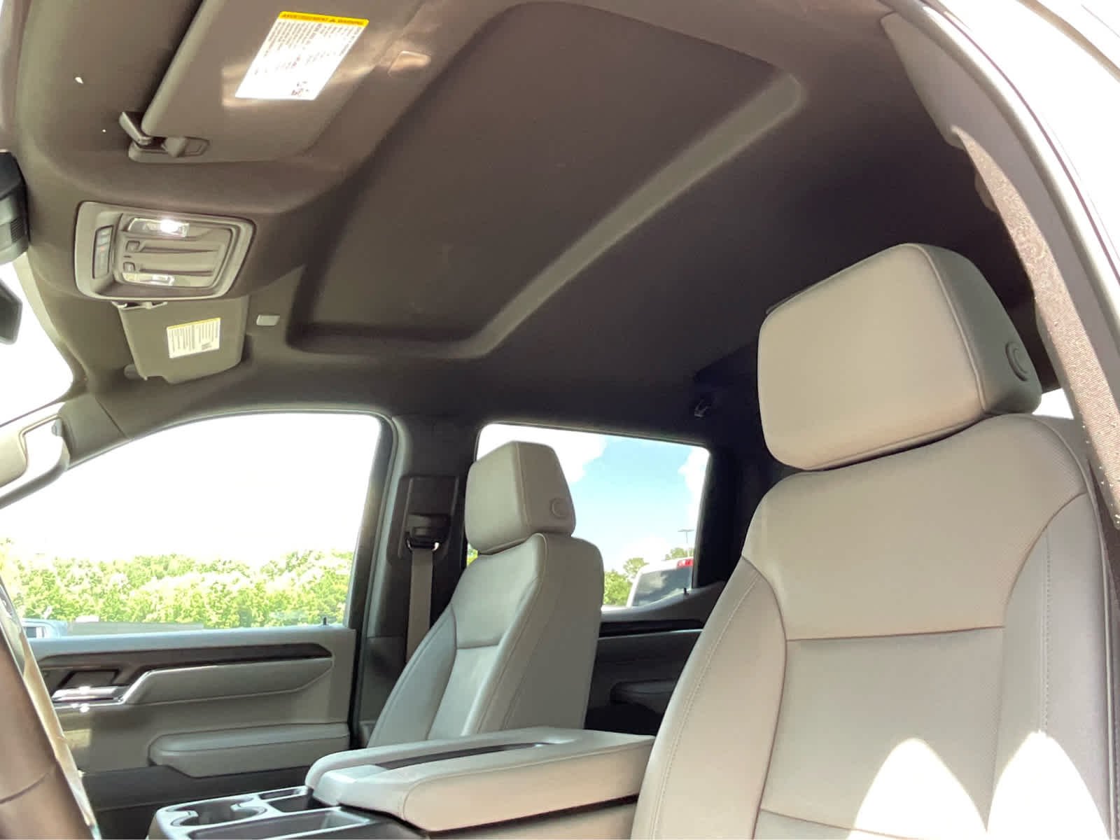 Used 2024 Summit White GMC SLT image 22