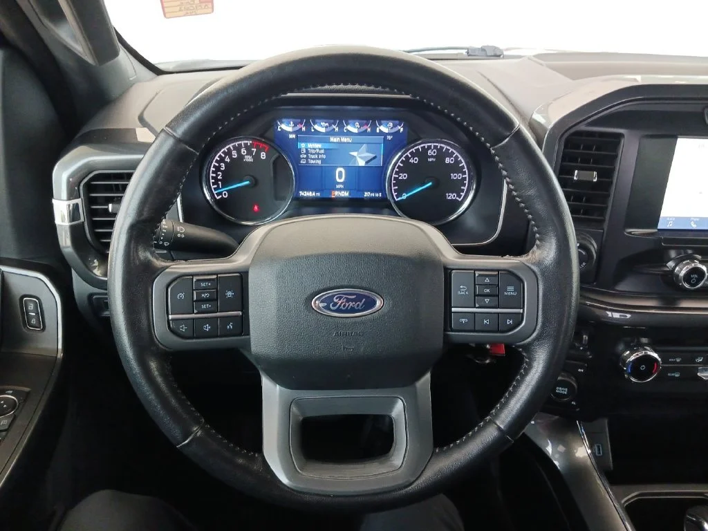 Used 2022 Blue Ford XLT image 17