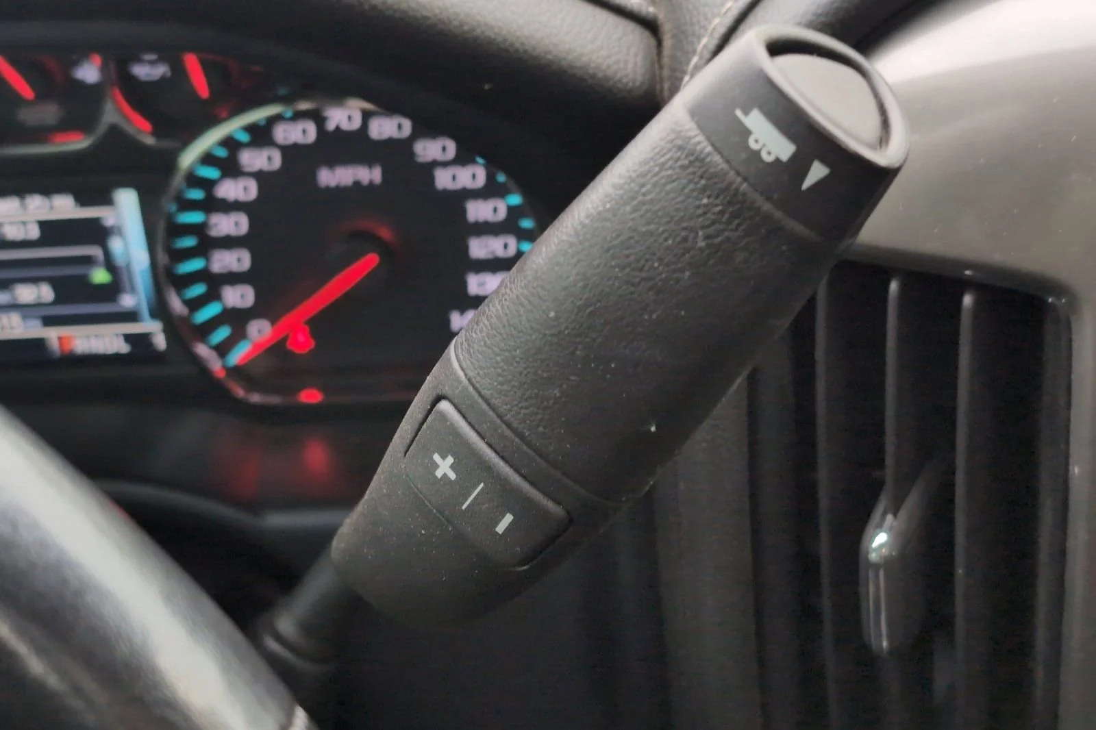 Used 2019 SUMMIT WHITE Chevrolet High Country image 22