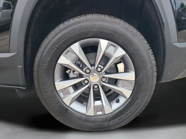 New 2027 Mosaic Black Metallic Chevrolet LT image 36
