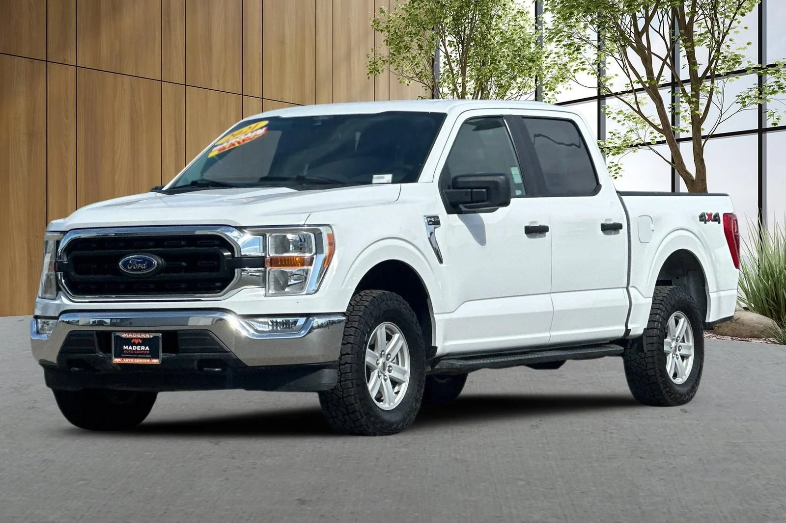 Used 2021 White Ford XL image 8