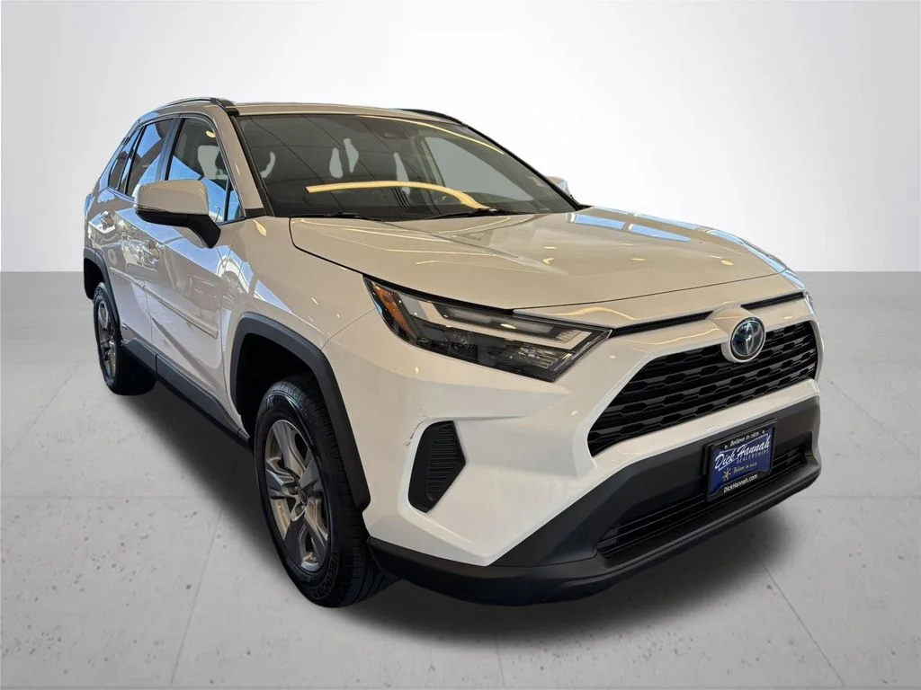 Used 2024 White Toyota LE image 5