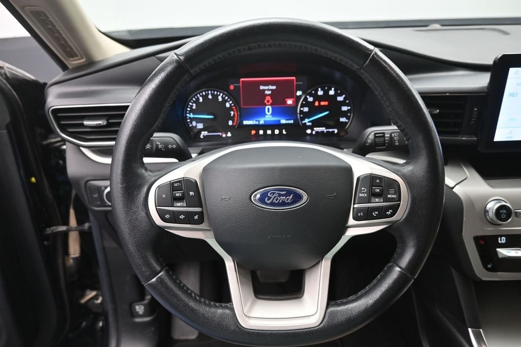 Used 2021 Black Ford XLT image 30