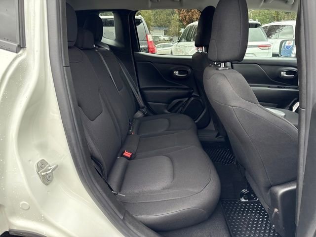 2023 Jeep Renegade Latitude - Photo 11