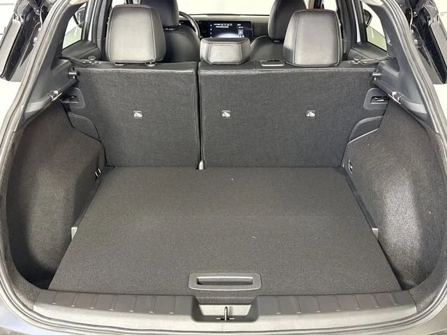 New 2026 Aspen White TriCoat / Super Black Two-tone Nissan SR image 22