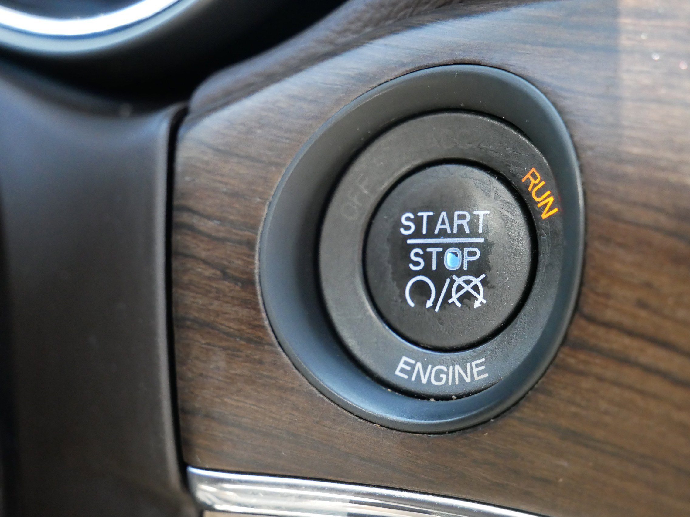 2014 Jeep Grand Cherokee Overland - Photo 31