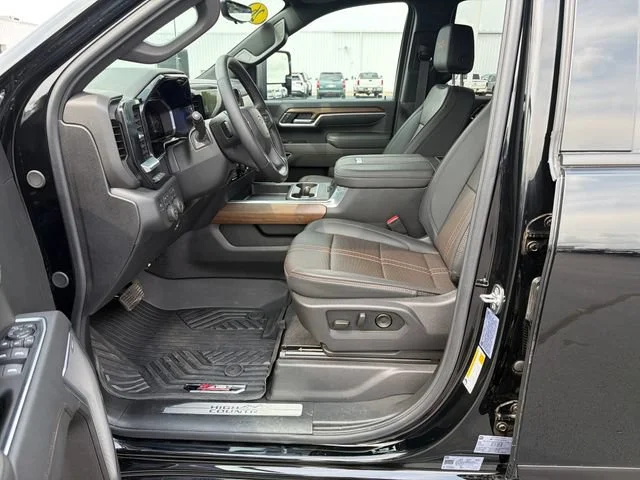 New 2026 Black Chevrolet High Country image 10