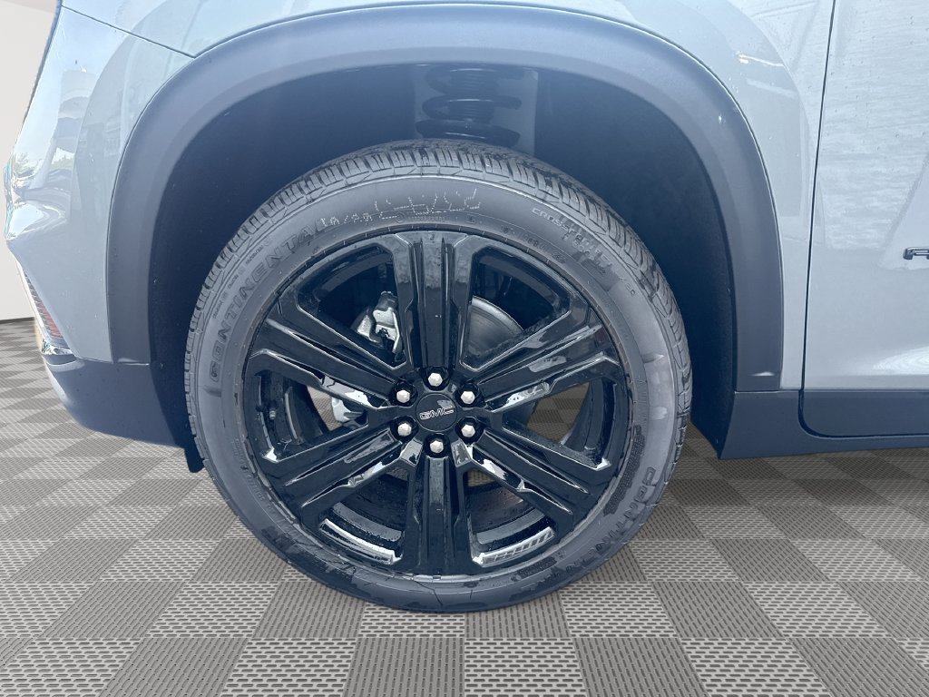 New 2027 Sterling Metallic GMC Elevation image 29