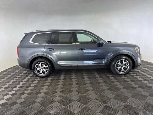 Used 2020 Gray Kia EX image 6