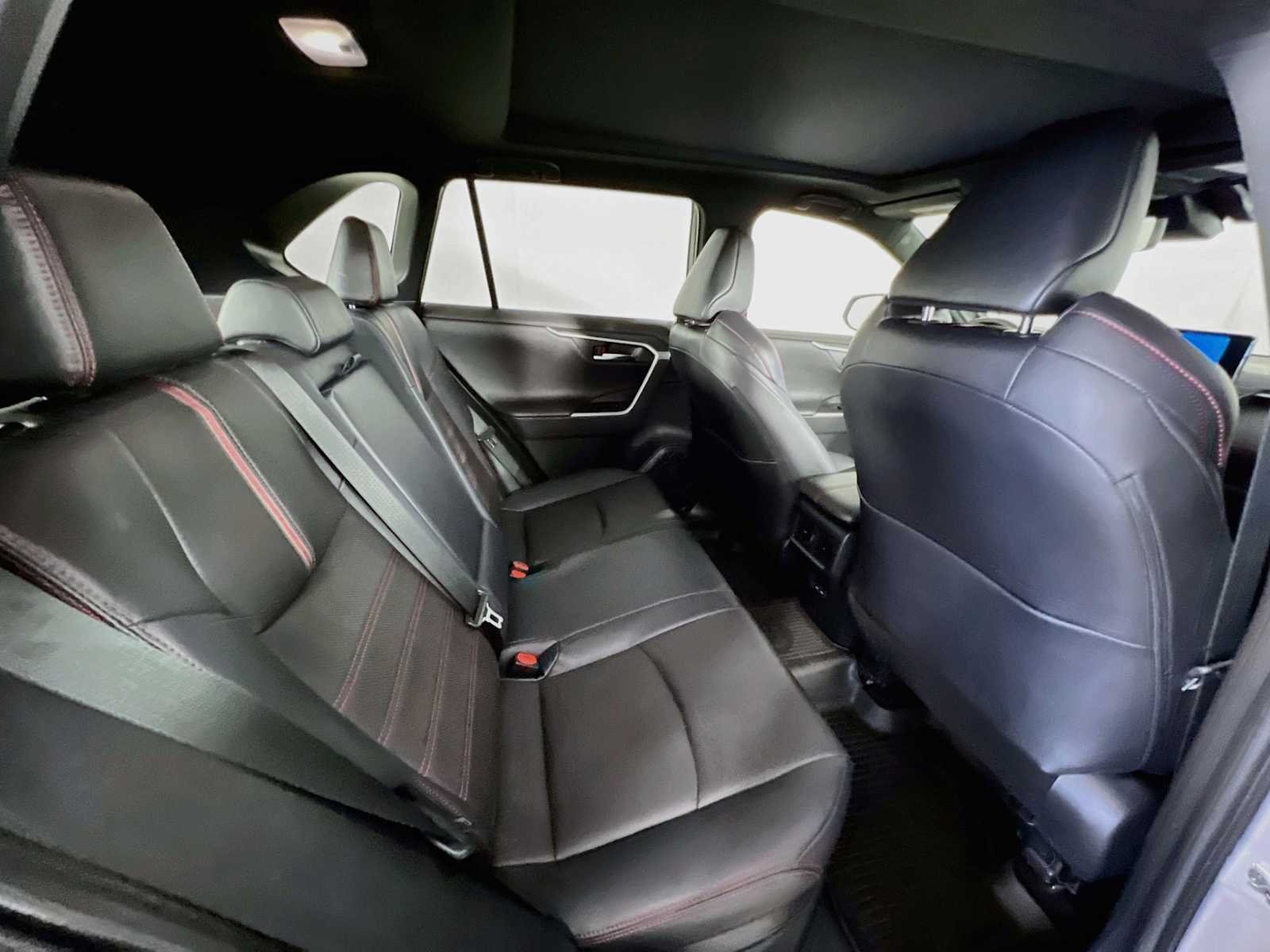 Used 2025 Silver Sky Metallic/Midnight Black Metallic Toyota XSE image 28
