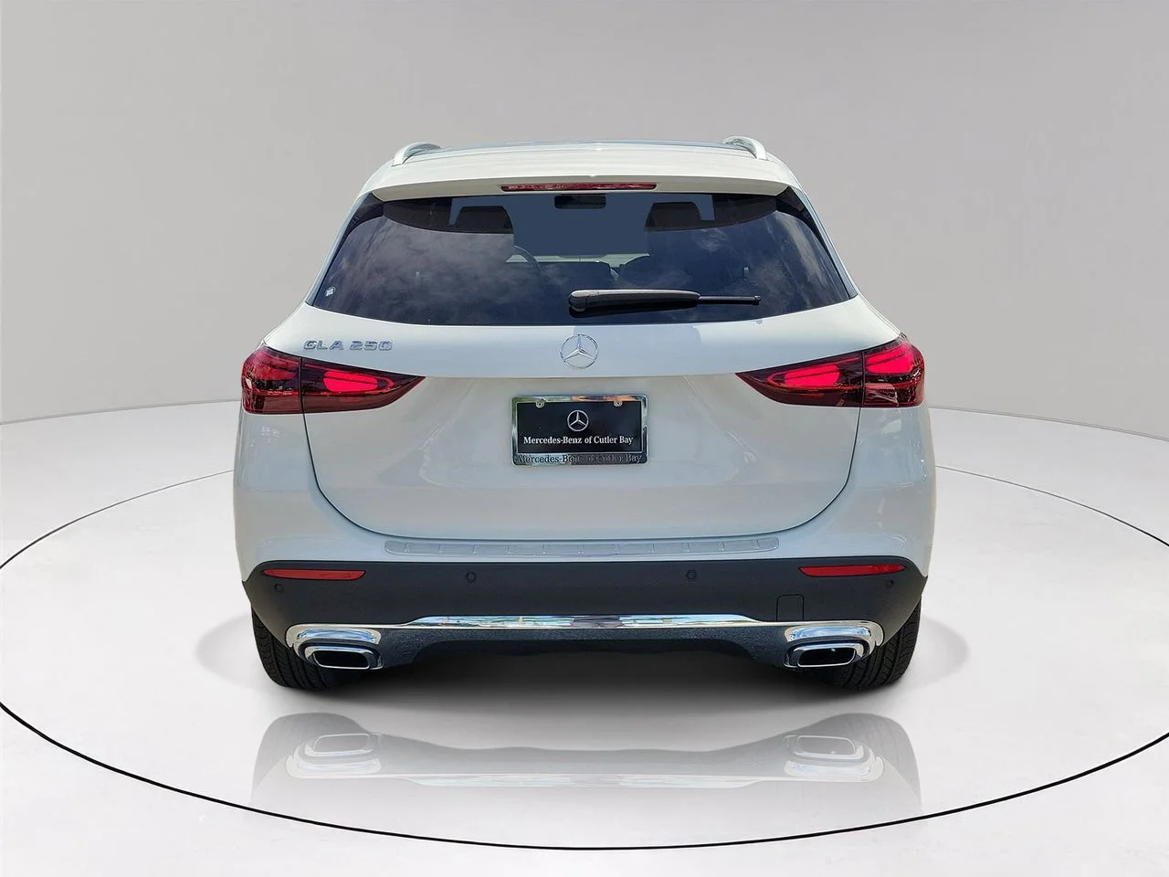 New 2026 Polar White Mercedes-Benz GLA 250 image 5