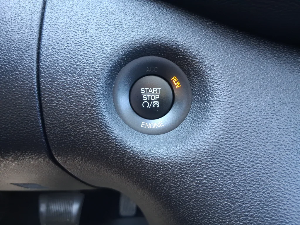 Used 2014 Blue Dodge Limited image 13
