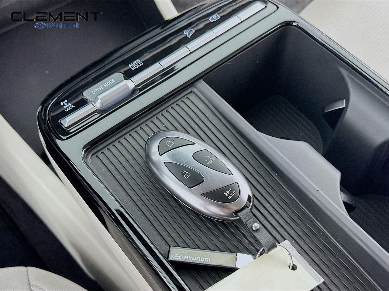 New 2026 White Hyundai SEL AWD image 21
