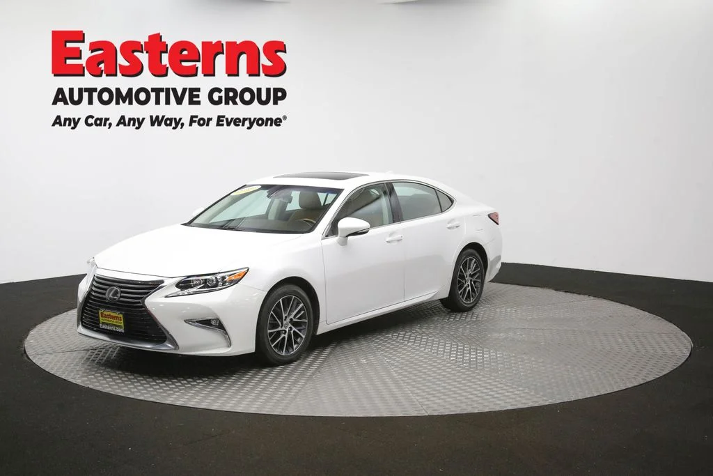 Used 2017 White Lexus 350 image 60