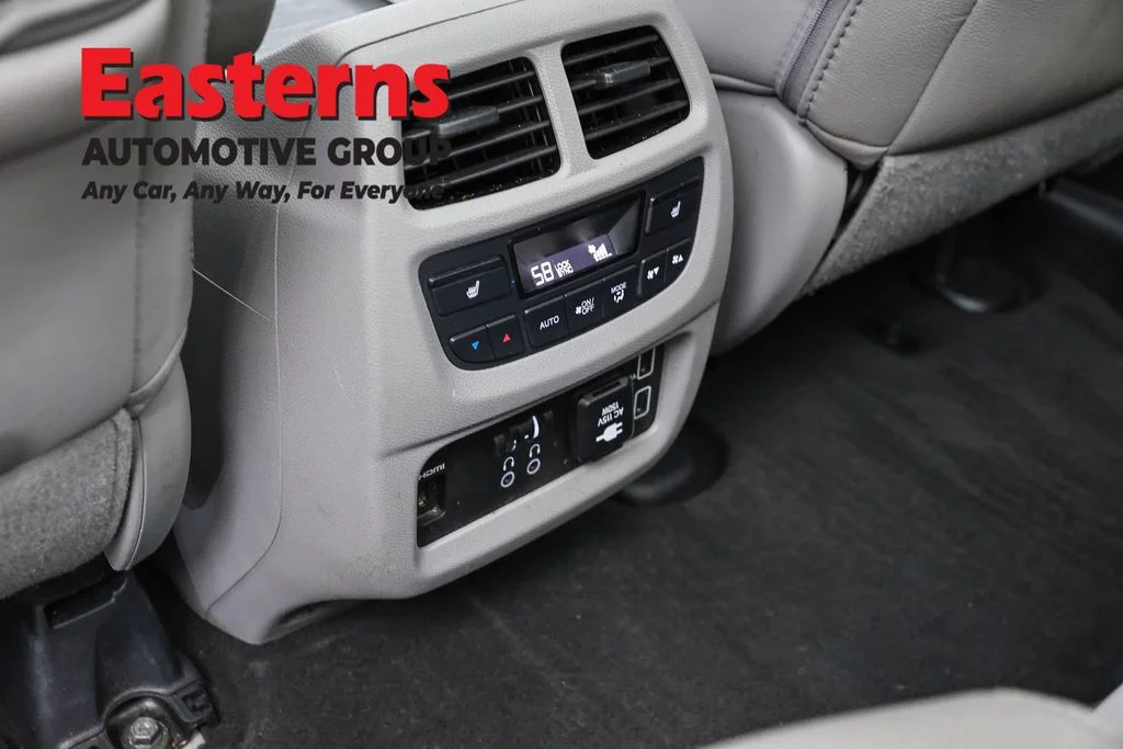 Used 2019 Silver Honda Elite image 24