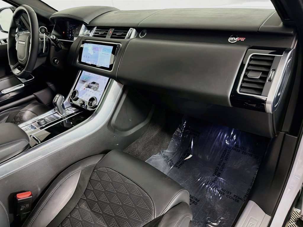 Used 2022 Fuji White Land Rover SVR image 31