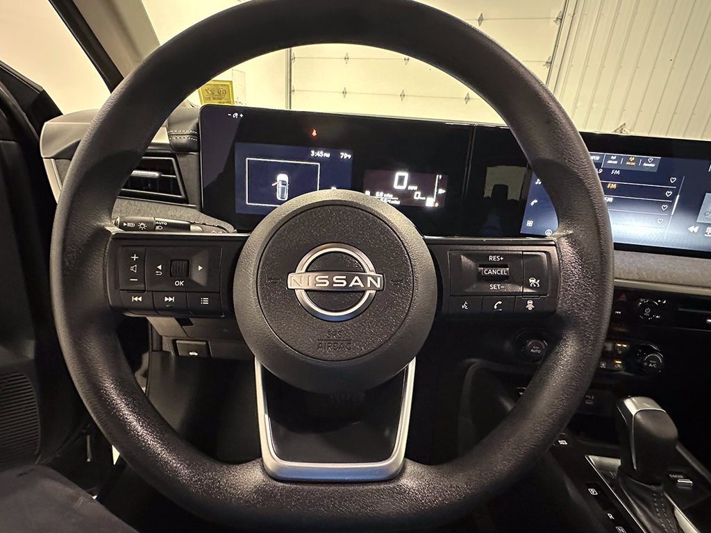 Used 2026  Nissan SV image 34