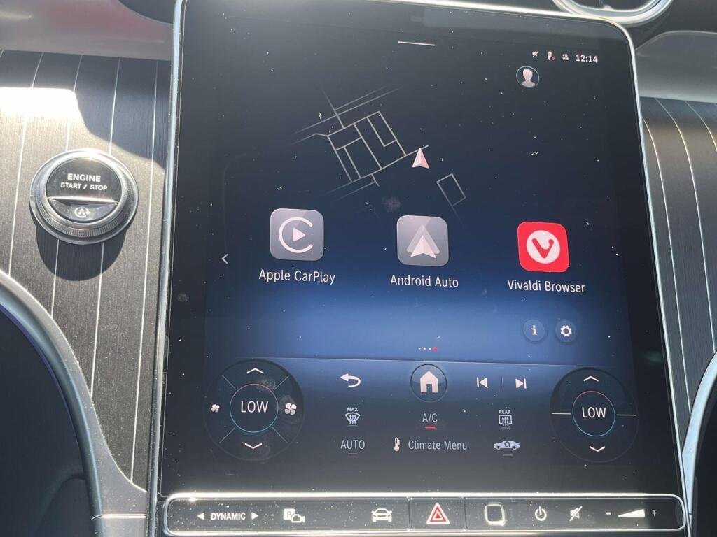 New 2026 2040/Black Mercedes-Benz GLC 300 image 30