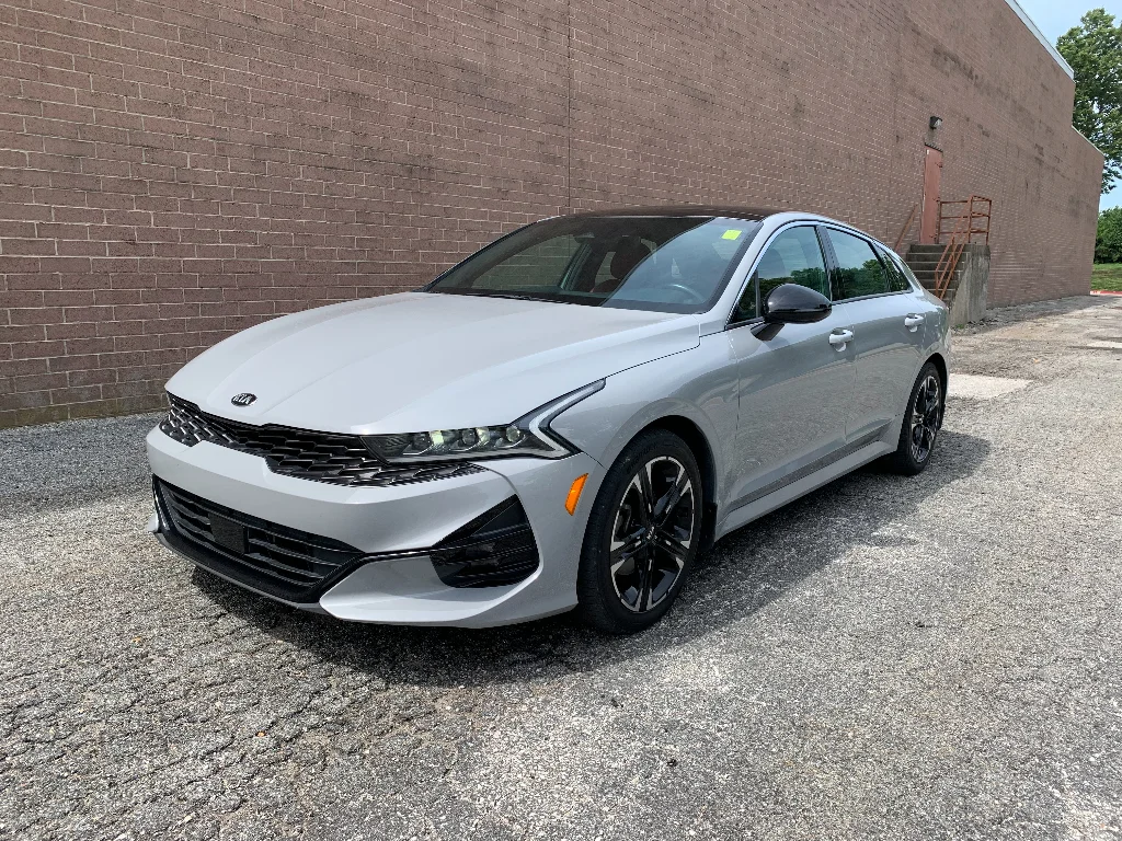 Used 2021 Wolf Gray Kia GT-Line image 1