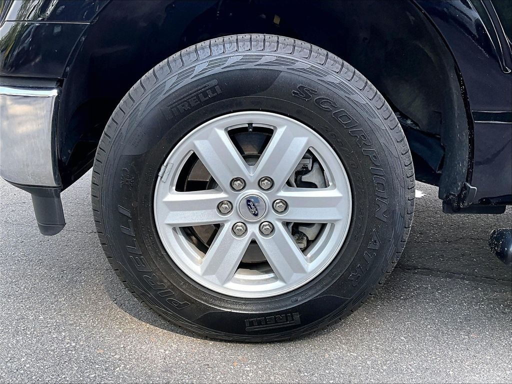 Used 2023 Black Ford XLT image 7