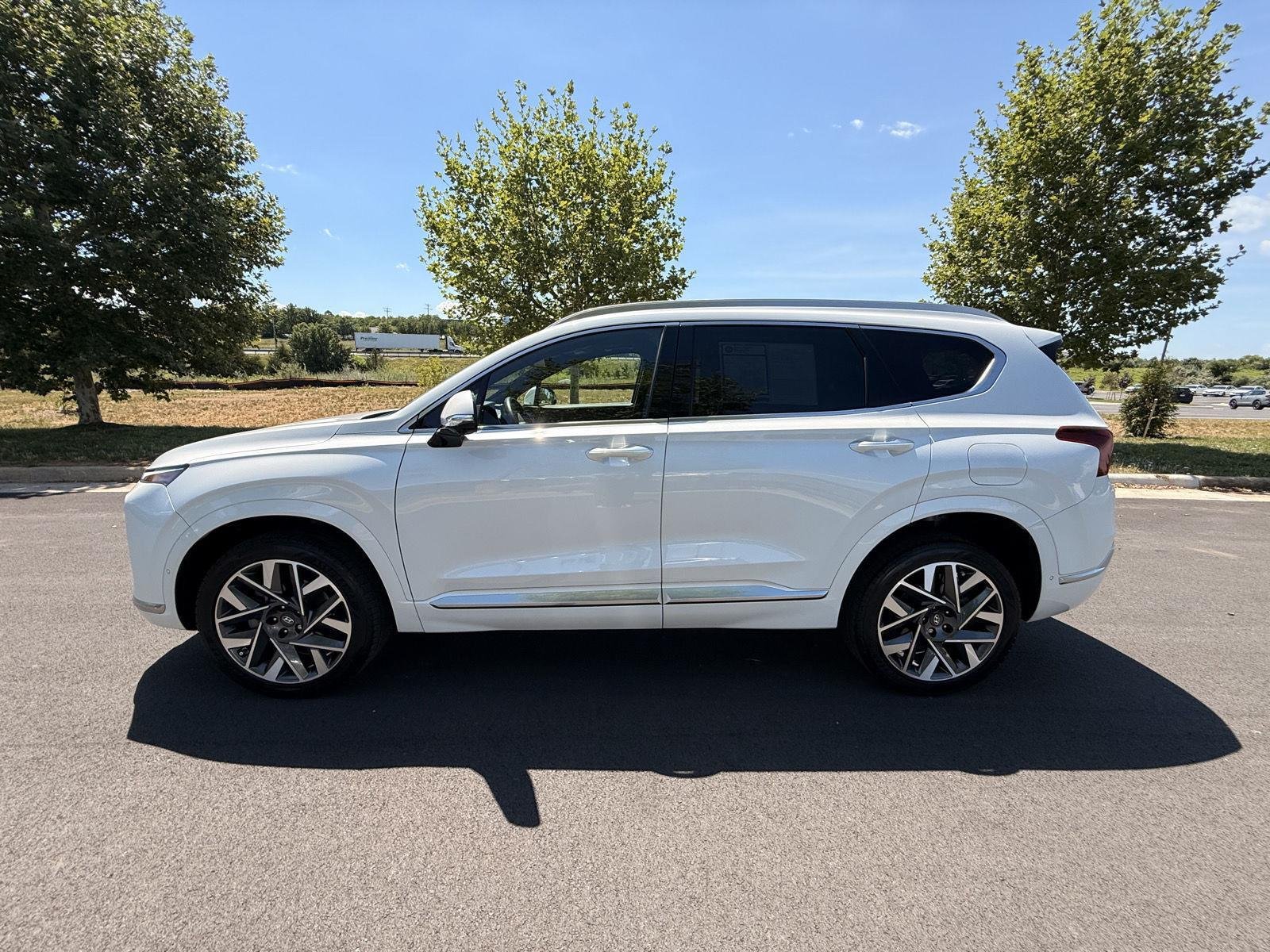 Used 2021 Quartz White Hyundai Calligraphy image 6
