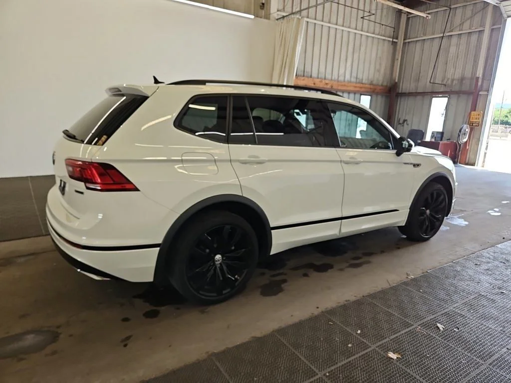 Used 2021 White Volkswagen 2.0T SE R-Line Black image 17