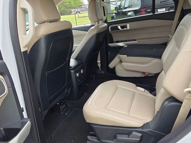 Used 2020 White Ford XLT image 7
