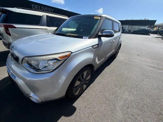 Used 2015 Silver Kia Exclaim image 4