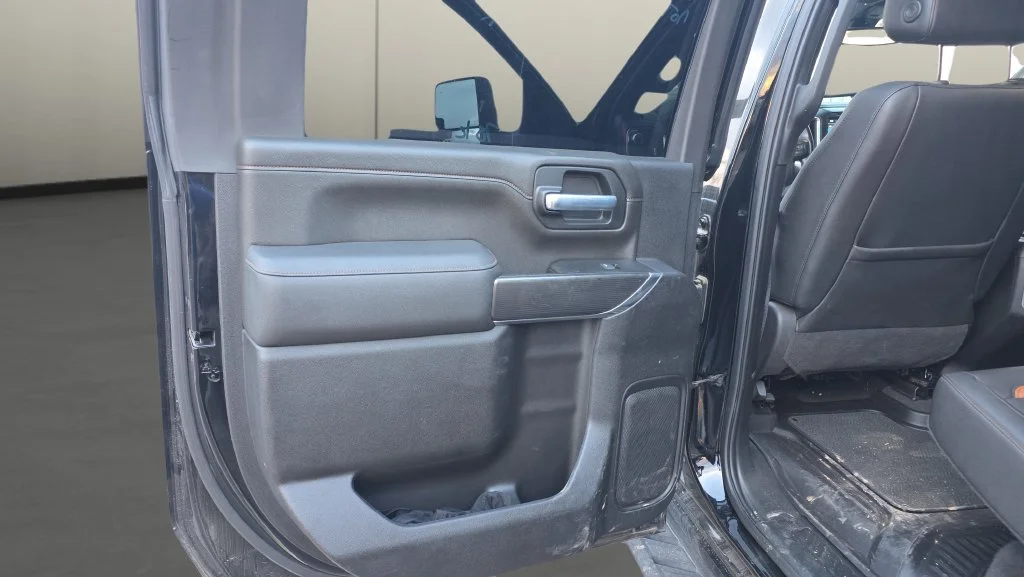 Used 2022 ONYX BLACK GMC AT4 image 14