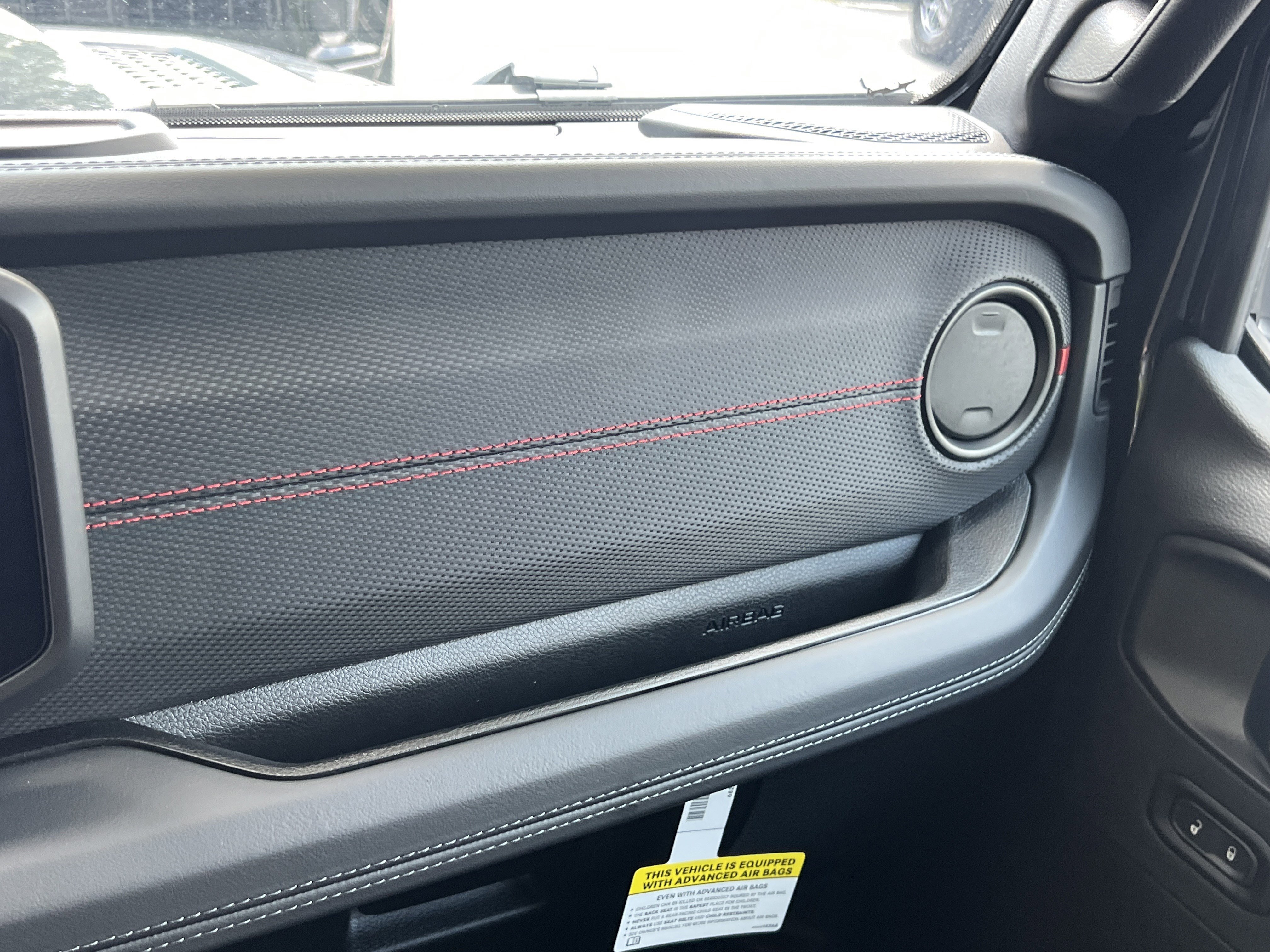 New 2026 Black Clearcoat Jeep Rubicon X image 30