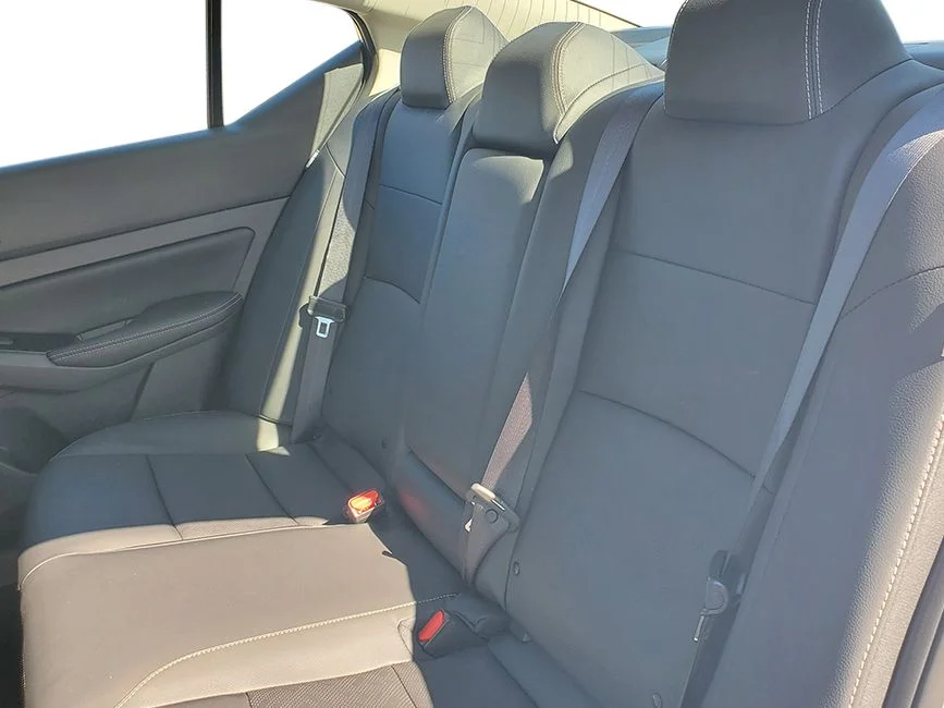 2025 Nissan Altima SL - Photo 10