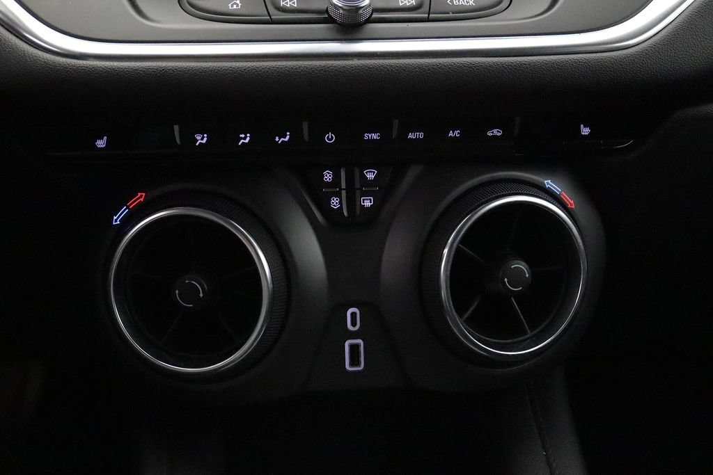 2021 Chevrolet Blazer 2LT - Photo 24