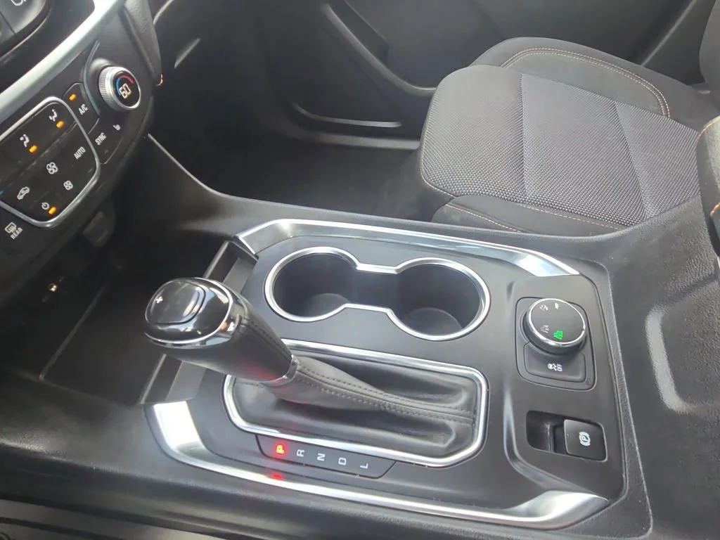 Used 2019 Satin Steel Metallic Chevrolet LT Cloth image 39