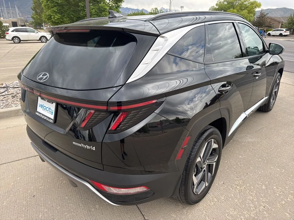 Used 2023 Black Hyundai Limited image 7