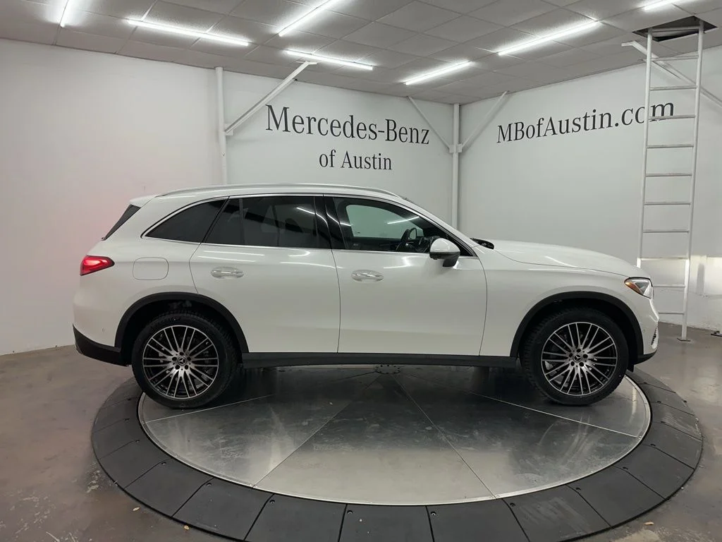 Used 2026 White Mercedes-Benz GLC 300 image 8
