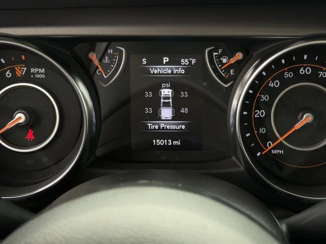 Used 2023 Black Jeep Sport S image 12