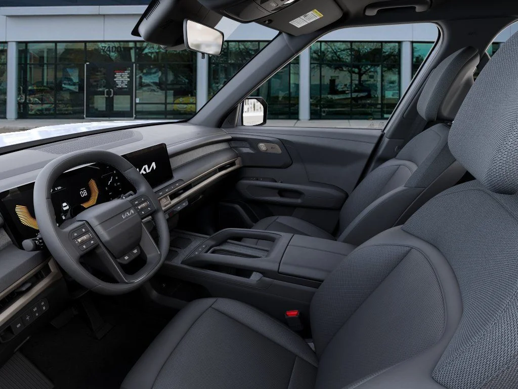 New 2027 White Kia S image 17