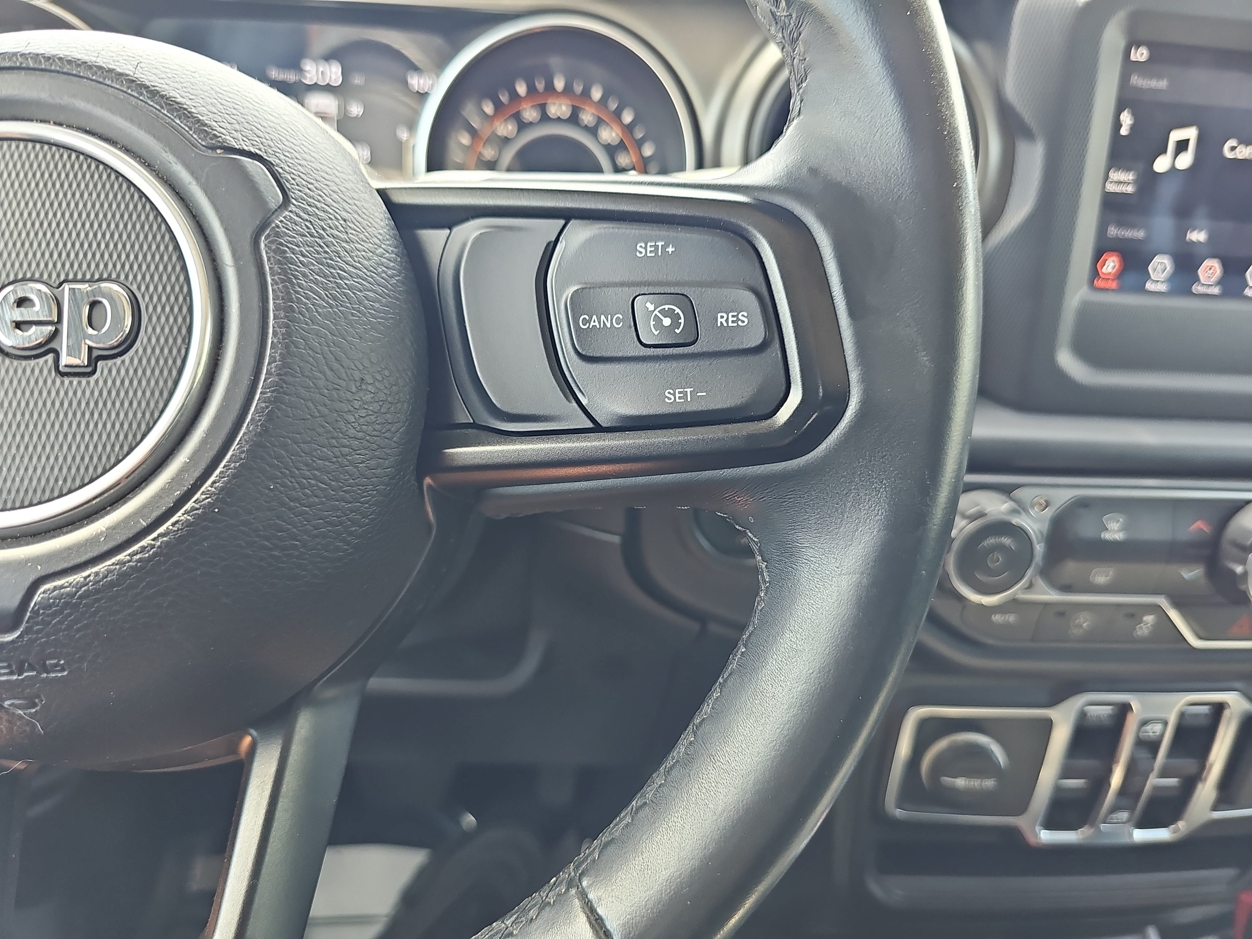 Used 2019 Ocean Blue Metallic Clearcoat Jeep Sport S image 14
