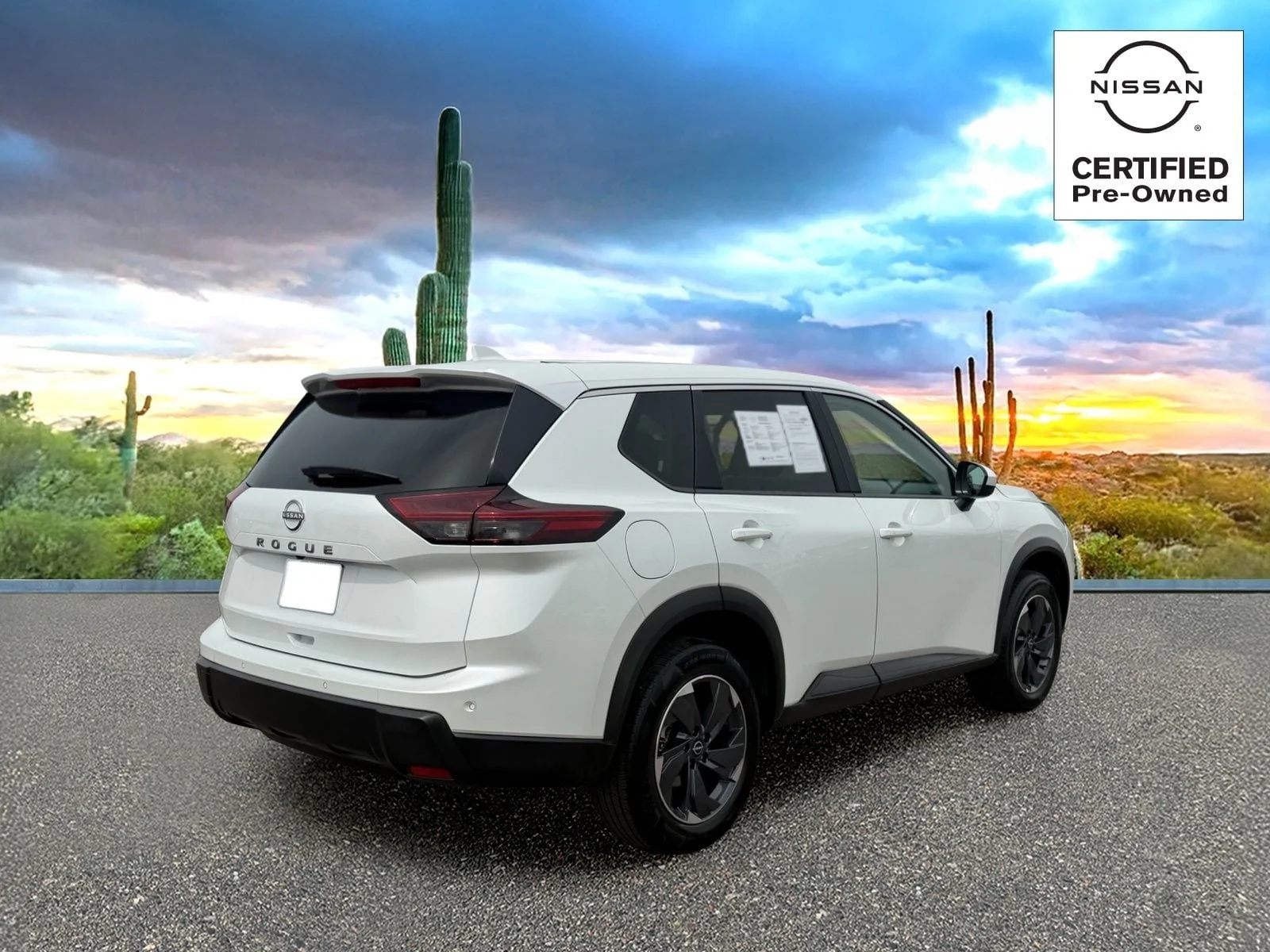 Used 2025 Everest White Pearl Nissan SV image 5